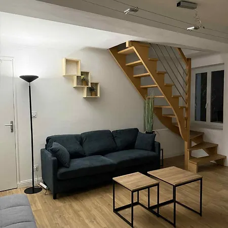 Large Elegant Duplex - 5 Bedroom - Center - Ac