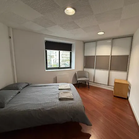 Large Elegant Duplex - 5 Bedroom - Center - Ac Apartmán Angers