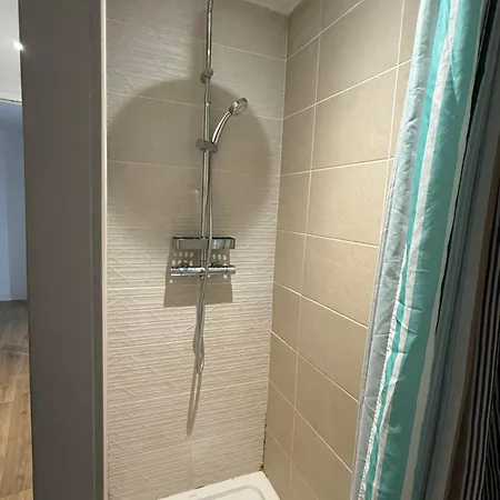 Large Elegant Duplex - 5 Bedroom - Center - Ac *